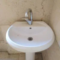 روشویی همراه باشیر