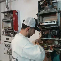 نصب و تعمیرات پکیج و رادیاتور منازل و فروش قطعات