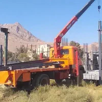 جرثقیل کفی دار دکل بلند