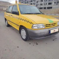 تاکسی پراید