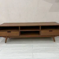 میز تلویزیون چوبی کاملا سالم و باکیفیت