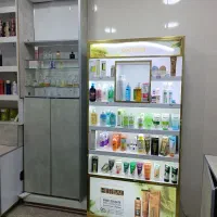دکوراسیون مغازه ویترین قفسه برای آرایش بهداشتی|فروشگاه و مغازه|میناب, |دیوار