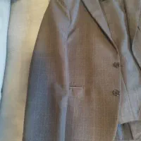 کت و‌شلوار و دو عدد شلوار تک سایز 52