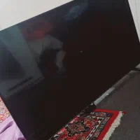 دو تا تلویزیون یکی ۴۳ ایوولی نیاز ب تعمییر