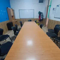 اجاره ساعتی کلاس در موقعیت مرکز شهر، میدان دانشجو