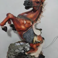 مجسمه اسب|مجسمه، تندیس، ماکت|رباط‌کریم, رباط‌کریم|دیوار