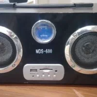 اسپیکر چوبی قدیمی نوستالوژی و آنتیک