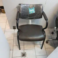 صندلی فلزی انتظار