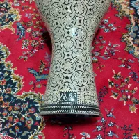 داربوکا جوهرالفن|درام و پرکاشن|شهریار, شهریار|دیوار