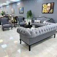 فروشنده خانم یا آقا وارد به کار فروشندگی مبل