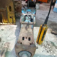 پیکور و چکش بیل هیدرولیکی|ماشین‌آلات صنعتی|اصفهان, حسین‌آباد|دیوار