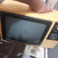 تلوزیون ۱۱ اینچ