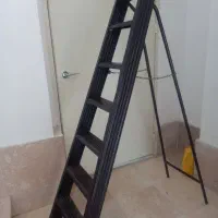 نرده بان ۶ پله قدیمی