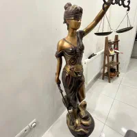 مجسمه برنزی فرشته عدالت بزرگ|مجسمه، تندیس، ماکت|تهران, آزادشهر|دیوار