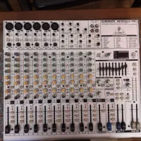 فروش میکسربهرینگر1832pro