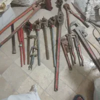 چند عدد اچار شلاقی و هدیده دستی