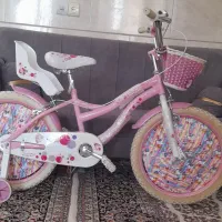 ۲۰ اکب نو دختران