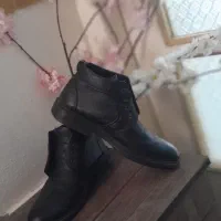 یک جفت کفش نیم بوت۴۳