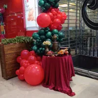 بادکنک آرایی یلدا گل آرایی افتتاحیه تولد میوه آرای