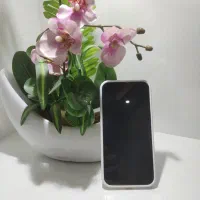 آیفون 13 نرمال