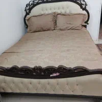 تخت دونفره چوبی کلاسیک