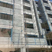 به چند شاگرد وارد کاشی کار