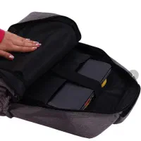 کوله پشتیBenettonزیر قیمت همه جا نو کیفیت عالی