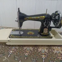 چرخ خیاطی مال جهیزیه بوده کاملا نو ،مارک مرد پرنده