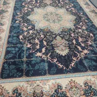 دو عدد قالی ۹متری بفروش می‌رسد