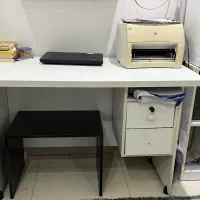 میز تحریر وکتاب خانه