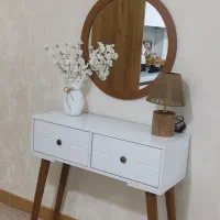 آینه و کنسول سالم