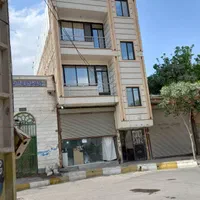 خانه مسکونی سه طبقه با مغازه