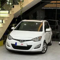 هیوندای i20