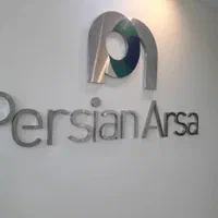 مونتاژ کار خانم