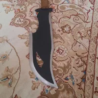 یک عدد چاقو دست ساز