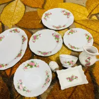 ظرف گل سرخی