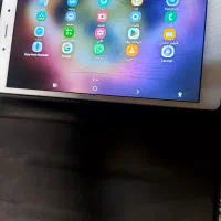 تبلت سیم کارت خور همه برنامه ها نصب هست ...