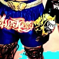 دستکش بوکس.و شورت.