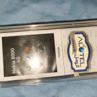 NOKIA 8000 4G