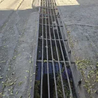 پل جلوی مغازه به طول شش متر کیفیت خوب