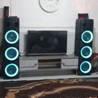 اسپیکر قدرتمند درحد نو معاوضه هم میکنم
