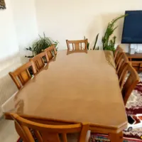 میز ناهار خوری ۸ نفره سالم و تمیز