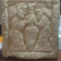 نقش زیبای آیینی دیرباز