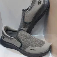 عرضه وفروش انواع کتونی وکفش راحتی بدون بند
