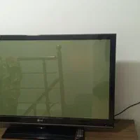 تلویزیون و میز تلویزیون ال جی