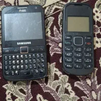 گوشی نوکیا و سامسونگ