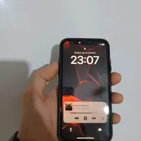 اپل iPhone X با حافظهٔ ۶۴ گیگابایت