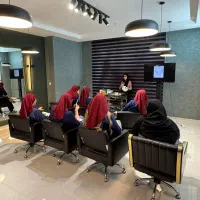 استخدام و آموزش دستیار رنگ میکاپ کوتاهی شنیون|استخدام درمانی، زیبایی، بهداشتی|مشهد, سید رضی|دیوار