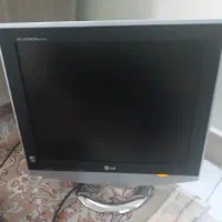 مانیتور  ۱۷ اینچ  LG و کی برد و ماوس