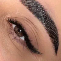 نیازمند مژه کار